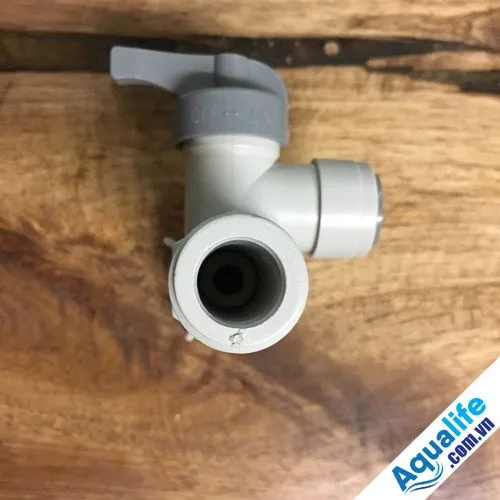 Van khóa cấp nước đầu nguồn ren 21 ống fi 10