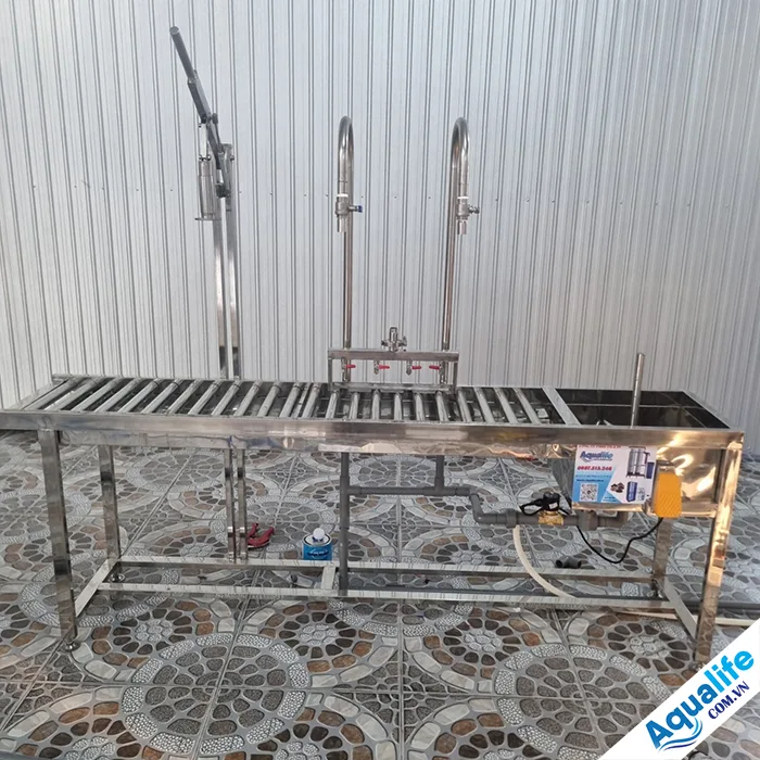 Máy chiết rót bình 20 lít bán tự động