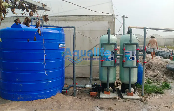Hệ thống lọc phèn tưới cây ăn quả bằng 2 trụ composite 2162