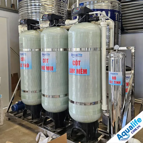 Hệ thống lọc đầu nguồn tự động 3 trụ composite 2162 - Ảnh 2