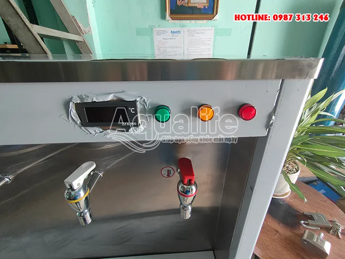 may loc nuoc ro nong nguoi cong nghiep 75l h 4