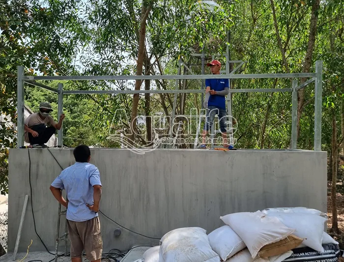 huong dan lam be loc nuoc gieng khoan bang than hoat tinh hieu qua 2