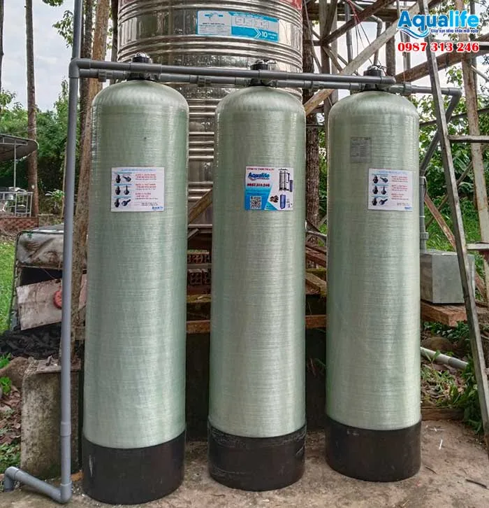 3 tru composite 1665 xu ly nuoc gieng sinh hoat cho nha tho giao xu 1