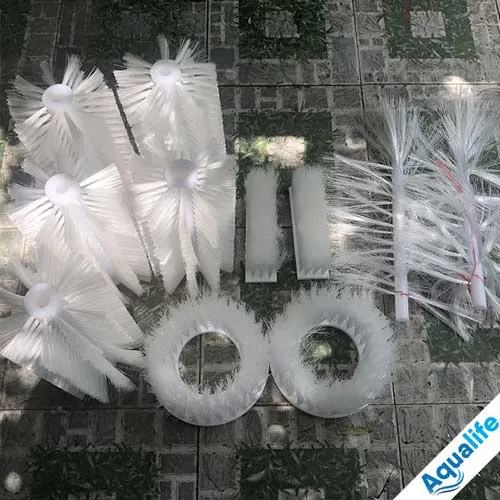 Bộ chổi máy rửa bình 20 lít trong dây chuyền sản xuất nước uống