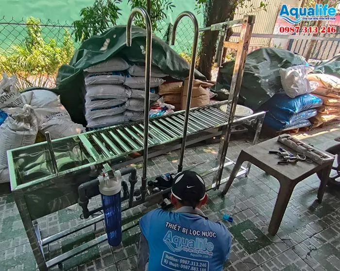 Ưu điểm của bàn chiết rót bình 20 lít cùng mâm xoay