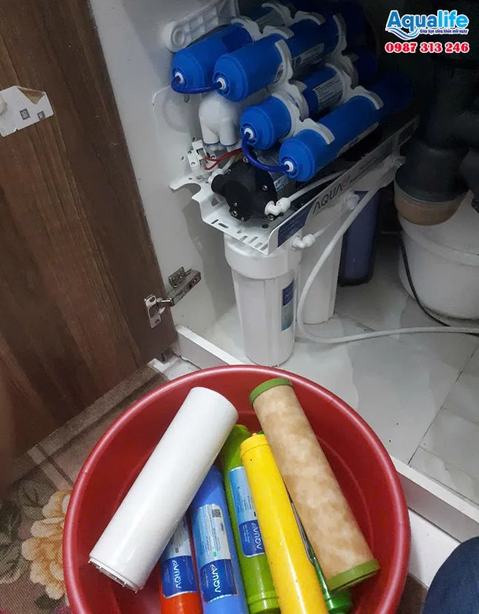 Dịch vụ sửa chữa thay lõi máy lọc nước tại quận 10 2 Dịch vụ sửa chữa thay lõi máy lọc nước tại quận 10