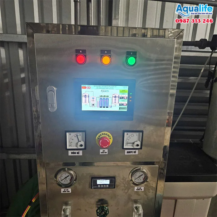 Hệ thống lọc nước RO 250 L/h tủ điện PLC 13 Hệ thống lọc nước RO 250 L/h tủ điện PLC