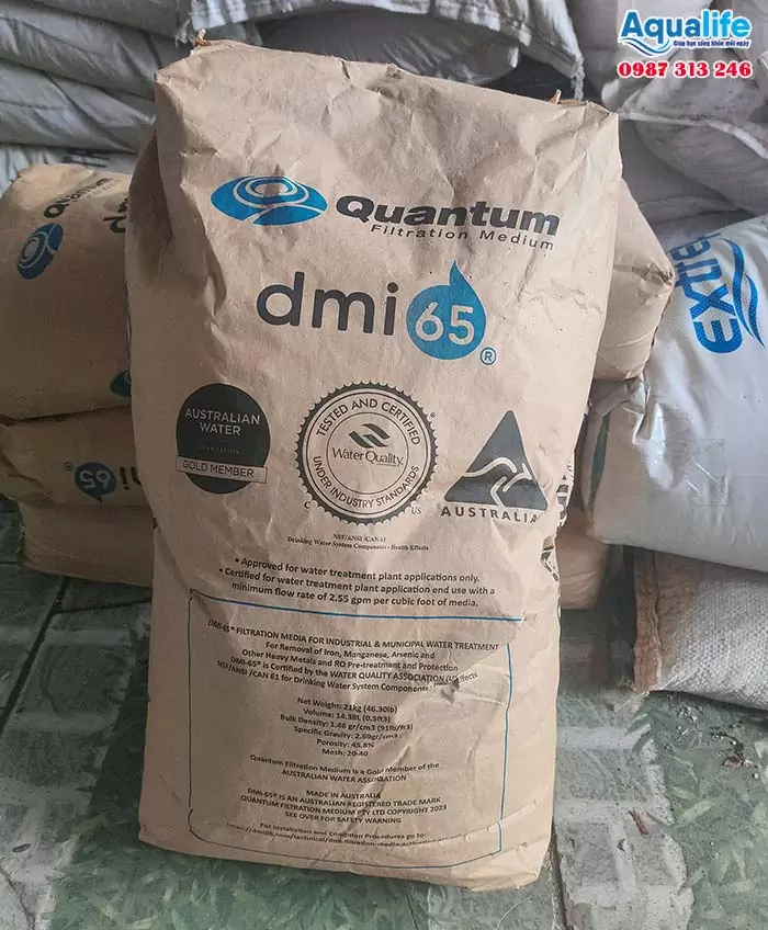 Hạt DMI-65 vật liệu lọc khử phèn sắt hiệu quả cho hệ thống xử lý nước