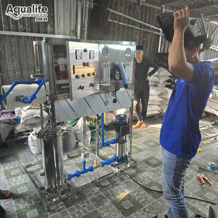 Hình ảnh thiết kế, lắp đặt hệ thống RO Q = 1000 lít/h tại xưởng Aqualife