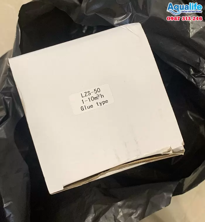 Thiết bị đo lưu lượng 1-10 m3/h dạng short phương thức gắn dán keo
