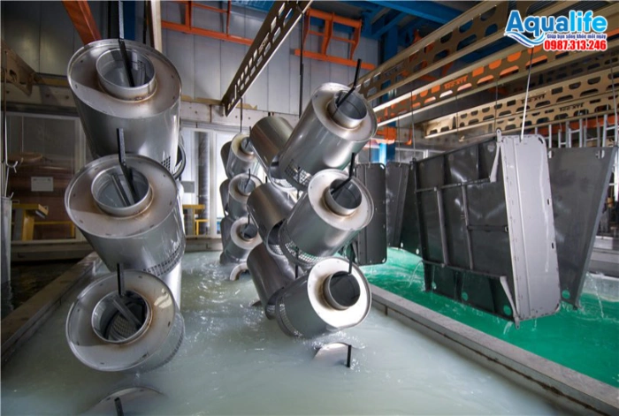 Nước RO DI tinh khiết súc rửa bề mặt phôi trong dây chuyền sơn điện di CED