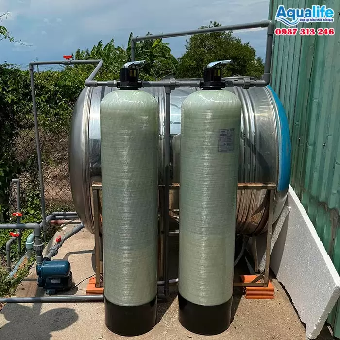 Thiết bị xử lý nước nhiễm phèn sắt bằng cột composite 1252