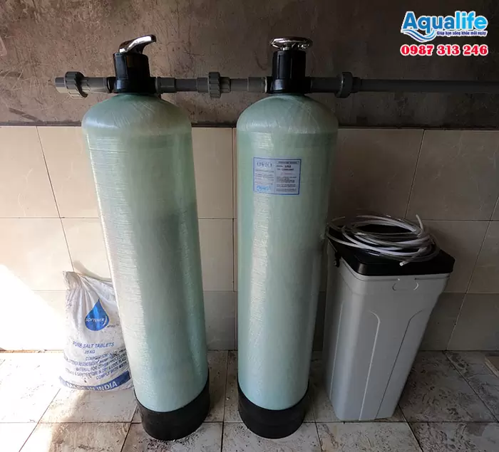 Bộ 2 cột composite 1252 van tay làm mềm nước 9 Giải pháp xử lý nước cứng bằng bộ 2 cột composite 1252 van tay