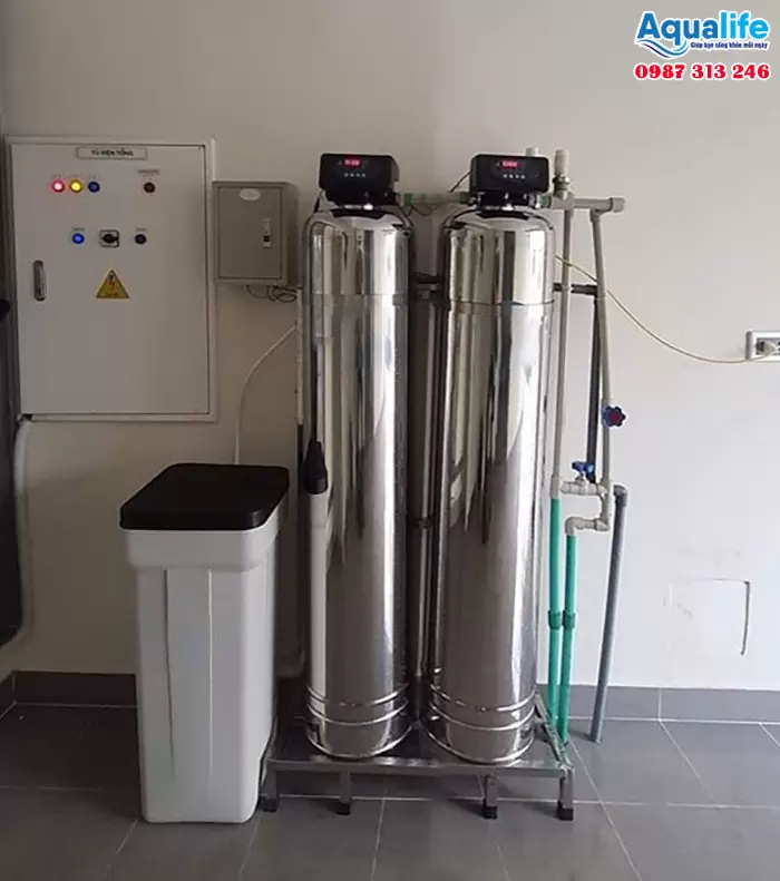 Hệ thống lọc nước nhiễm vôi 2 cột inox 1054 tự động 10 Hệ thống lọc nước nhiễm vôi inox 1054 dùng cho gia đình và khách sạn