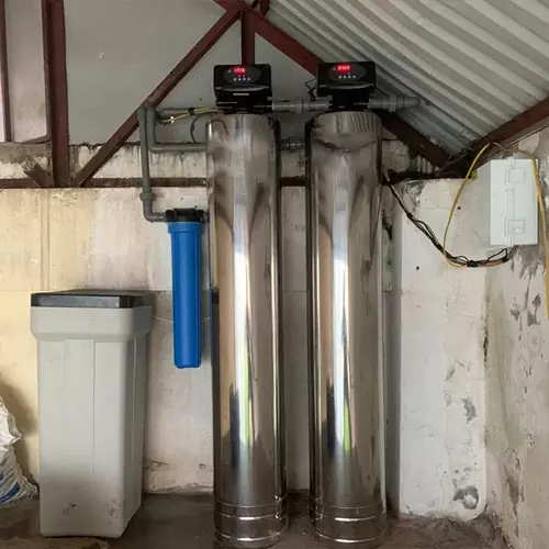 Hệ thống lọc nước nhiễm vôi 2 cột inox 1054 tự động 4 Hệ thống lọc nước nhiễm vôi 2 cột inox 1054 tự động - Ảnh 4