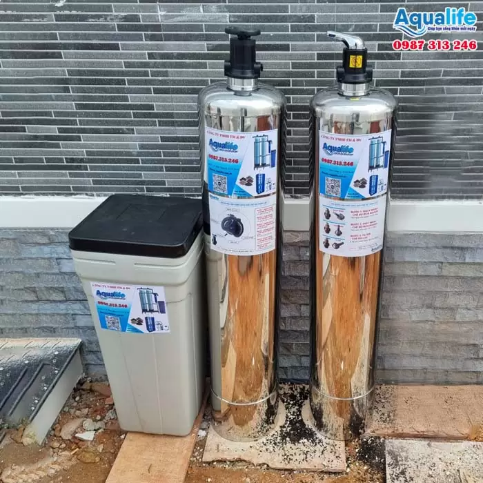 Hệ thống xử lý nước cứng 2 cột inox 1054 van tay chất lượng cao