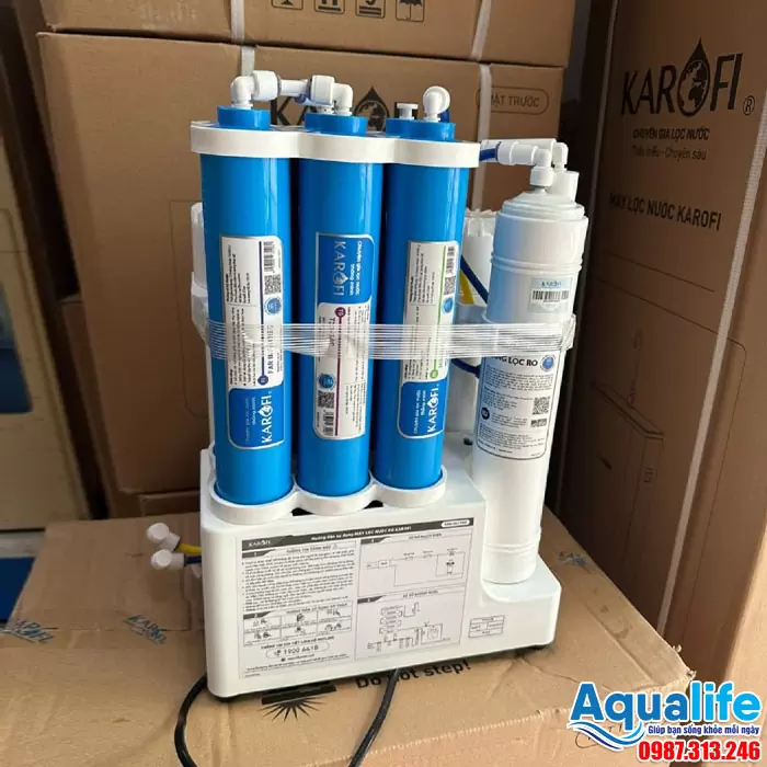 Máy lọc nước Karofi KAQ-U03 Pro dùng cho gia đình