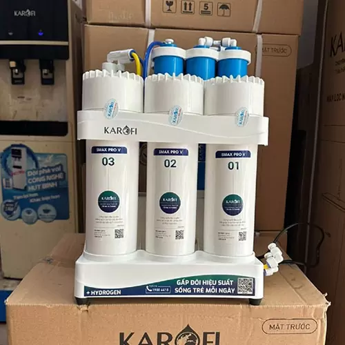 Máy lọc nước RO Karofi KAQ-U03 Pro nhỏ gọn để gầm