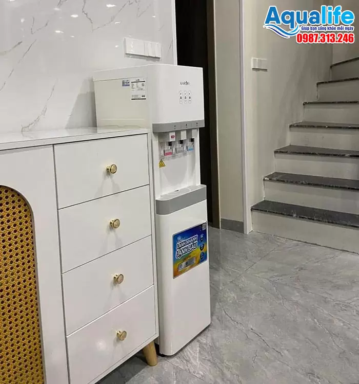 Cây nước nóng lạnh KAROFI HCV208 cho gia đình
