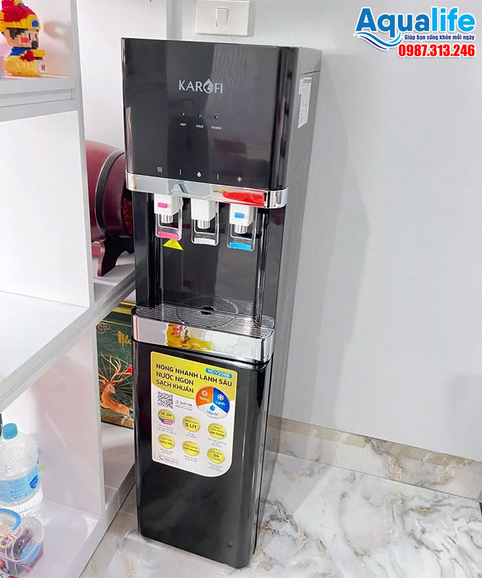 Karofi HCV208B cây nước nóng lạnh nguội cao cấp