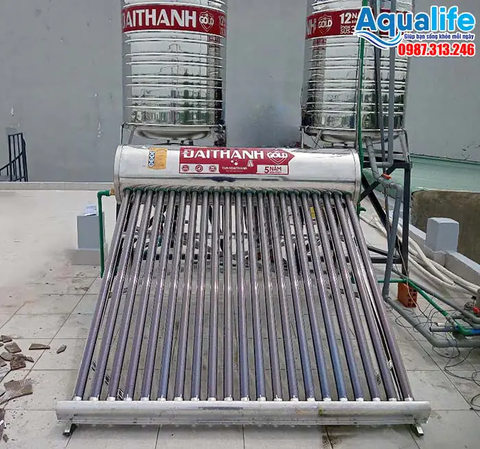 Máy nước nóng mặt trời Đại Thành Gold 315L F70-21 9 Máy nước nóng Đại Thành Gold 315L sau khi hoàn thiện lắp đặt tại công trình