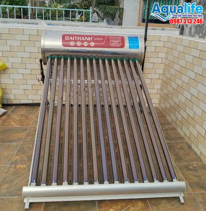 Hình ảnh thực tế máy nước nóng năng lượng mặt trời Đại Thành VIGO 160 lít
