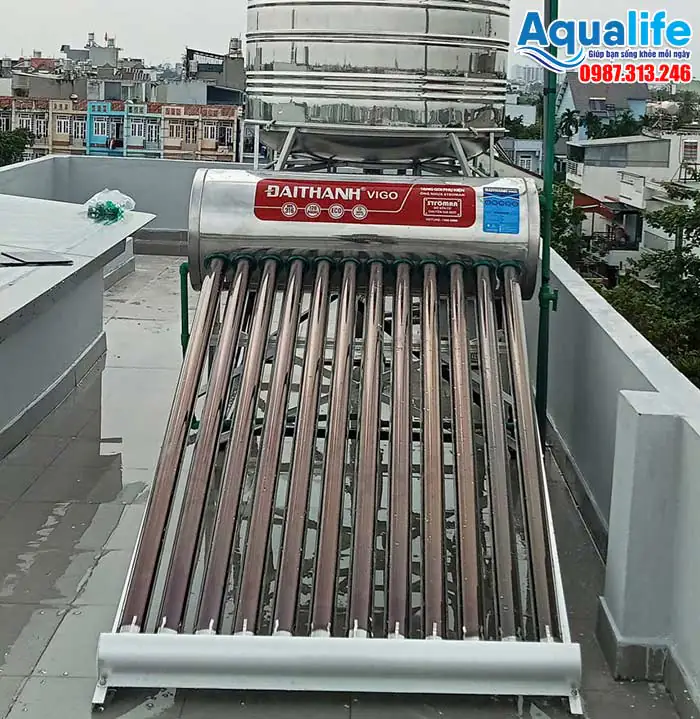 Máy nước nóng mặt trời Đại Thành VIGO 150L F70 lắp đặt gọn đẹp