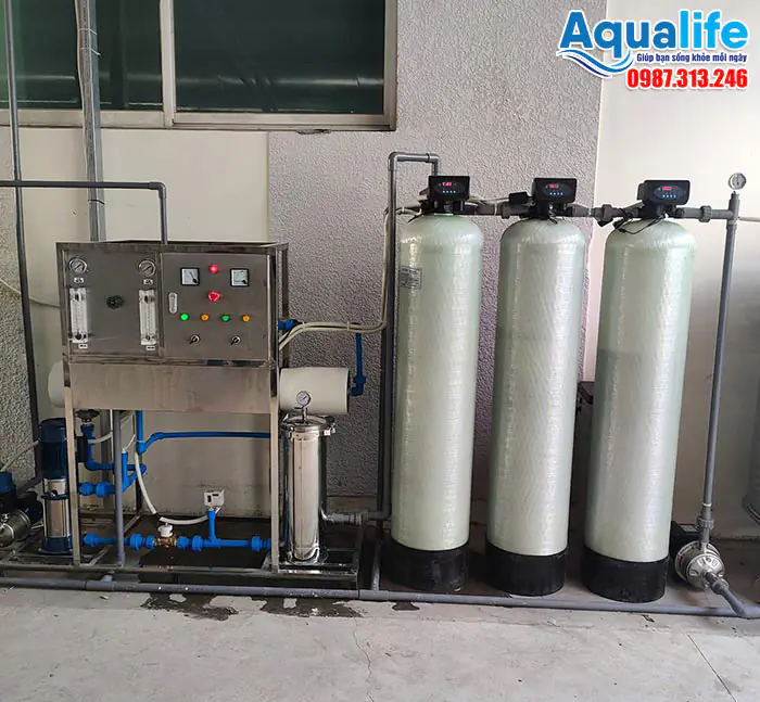Cột lọc làm mềm cho hệ thống RO đóng bình giúp bảo vệ màng RO