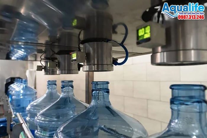 Rủi ro tước giấy phép vì tự ý đổi nguồn nước xưởng bình 20L 4 Các rủi ro pháp lý doanh nghiệp có thể gặp phải trong sx nước đóng bình
