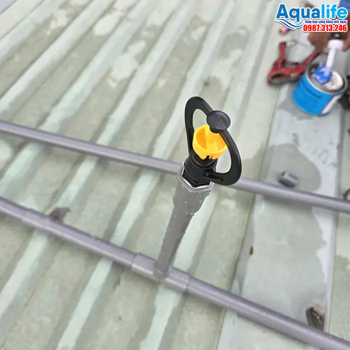 Béc phun nước làm mát mái tôn áp lực cao