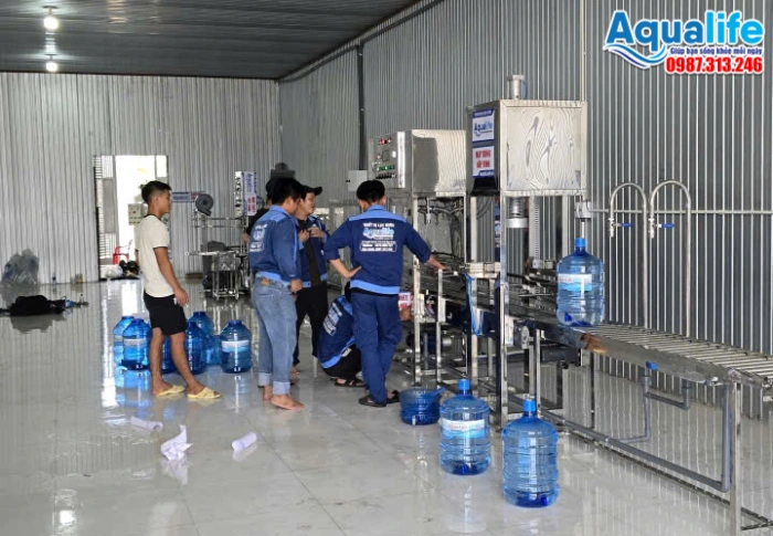 Dây chuyền sản xuất nước tinh khiết đóng bình hoàn chỉnh