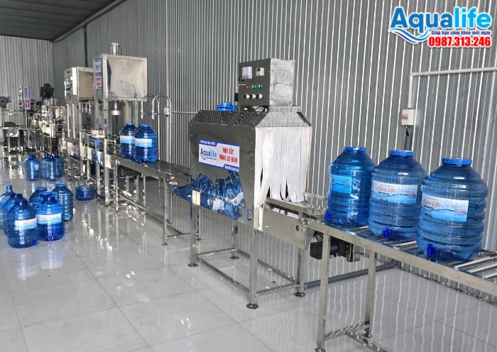 Quy trình dây chuyền lọc nước đóng bình R.O tự động