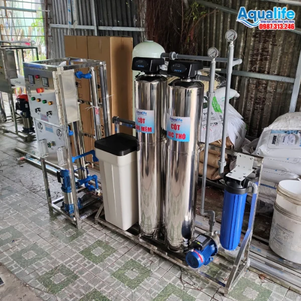 Cột lọc thô và cột làm mềm Inox trong hệ thống lọc nước RO 250l/h màng 4040 Dupont