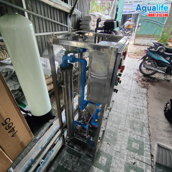 Hệ thống RO 250l/h màng 4040 Dupont lắp đặt hoàn chỉnh tại xưởng Aqualife