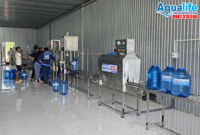 Dây chuyền tự động 1500L sản xuất nước tinh khiết