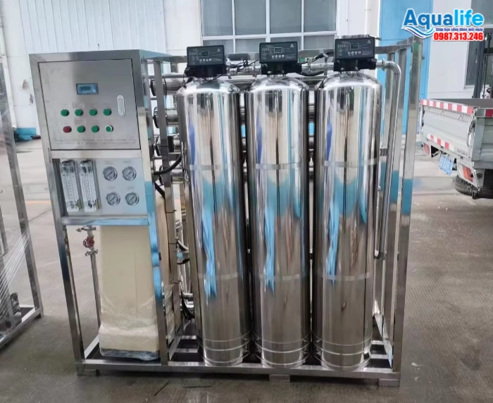 Hệ thống RO công nghiệp khung bệ inox 3 cột lọc thô tự động