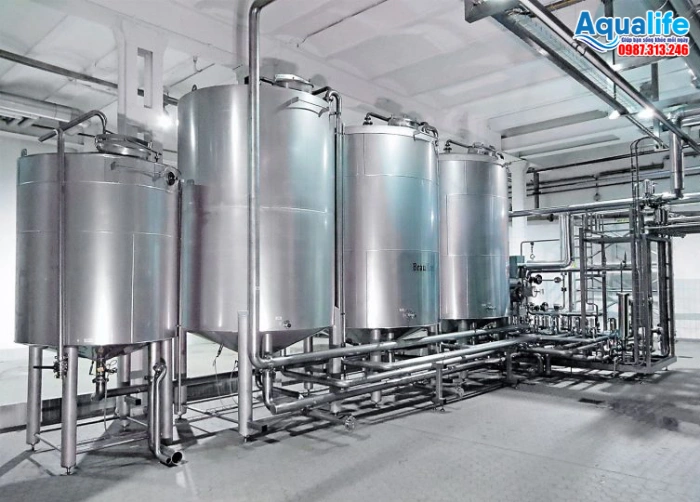 Hệ thống bồn chứa nước đệm Buffer Tank inox giải quyết lưu lượng đỉnh dàn RO