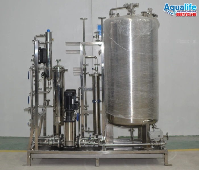 Hệ thống đèn UV và bồn chứa nước RO y tế chống tái nhiễm khuẩn