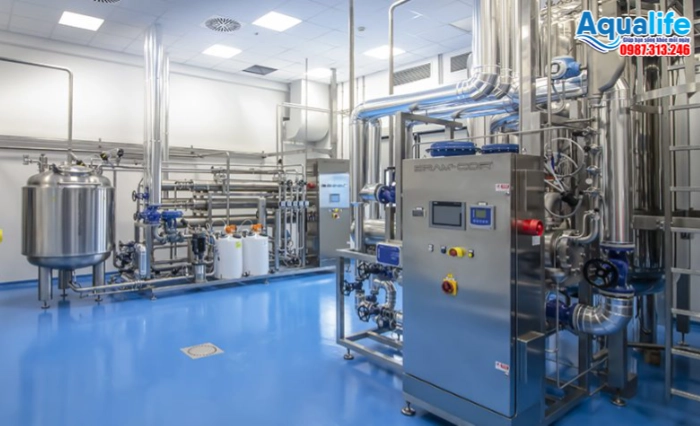 Hệ thống lọc RO công nghiệp và bồn chứa inox phòng sạch Aqualife