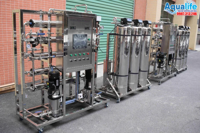 Dàn máy lọc RO 2 cấp Double Pass vỏ màng inox tủ điện PLC y tế
