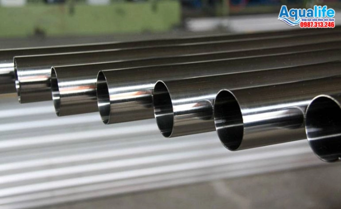 Mặt cắt bề mặt lòng ống inox vi sinh 316L sau khi đánh bóng điện hóa Electropolishing đạt độ nhám Ra dưới 0.4 micron